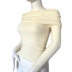 Jacquemus Size S Ivory White Off the Shoulders Pullover Sweater